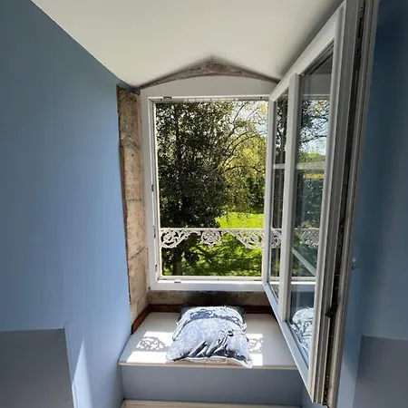 Le Bouquet Bleu Bed & Breakfast