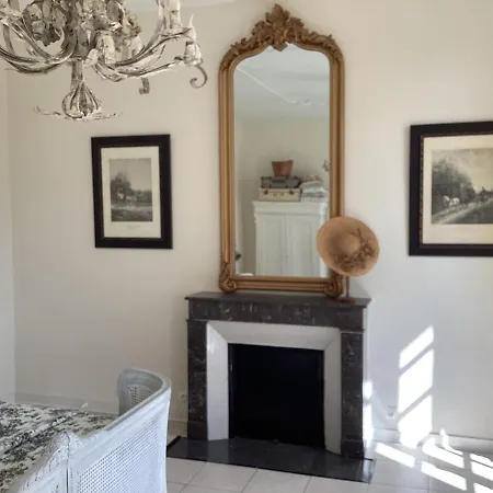 Le Bouquet Bleu Bed & Breakfast